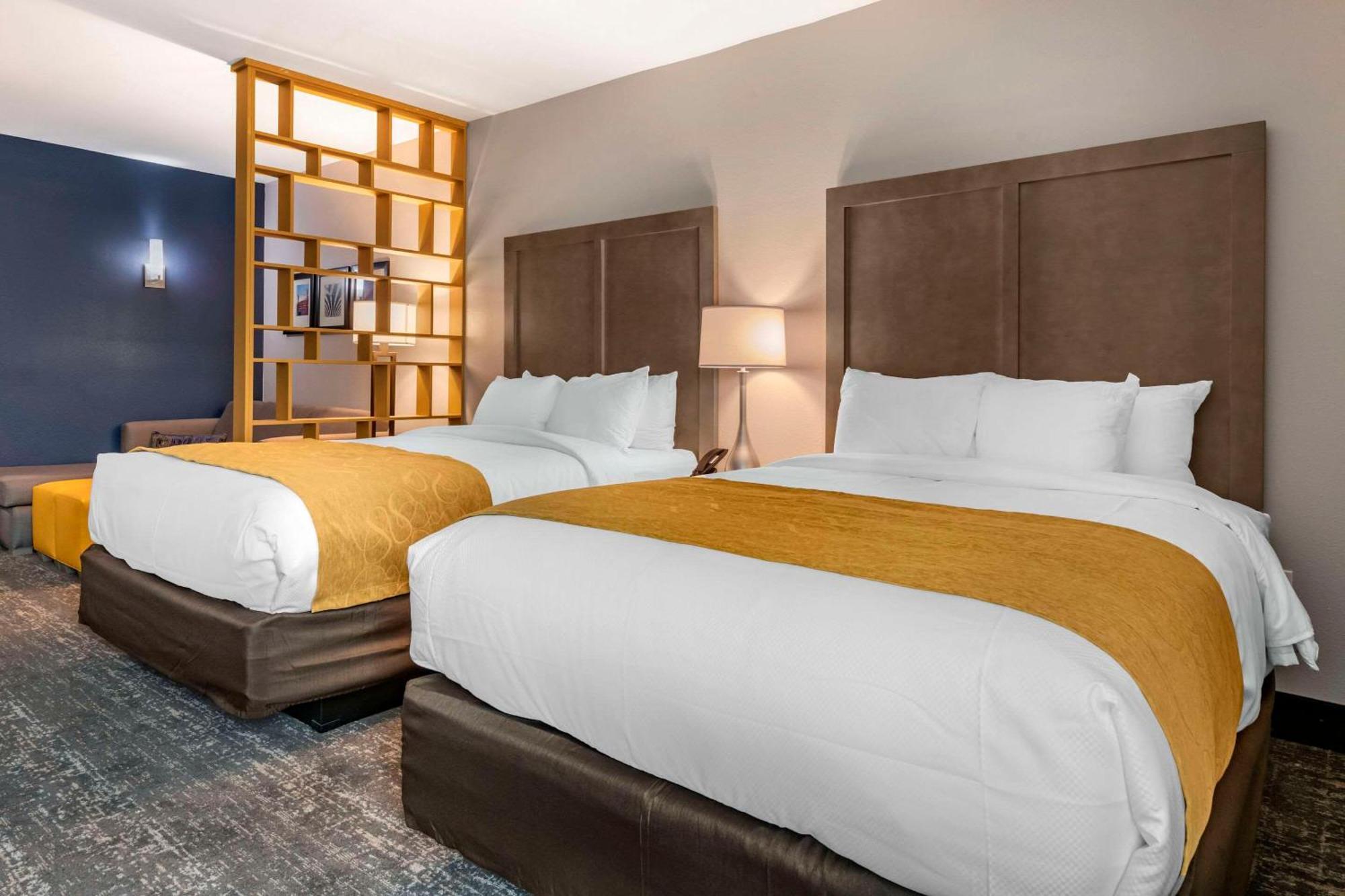 Comfort Inn & Suites Jacksonville - Orange Park Near Naval Air Station Buitenkant foto