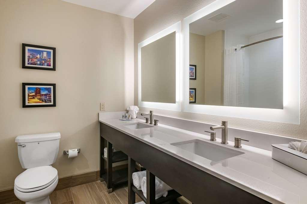 Comfort Inn & Suites Jacksonville - Orange Park Near Naval Air Station Kamer foto